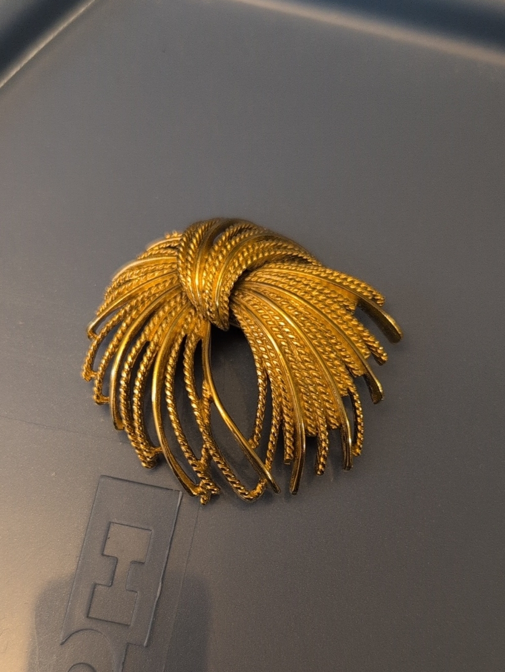 Vintage Monet-signed Brooch Cordelia Gold Tone Spray 2"